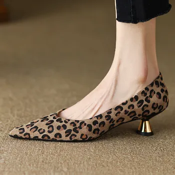 Женская натуральная замша кожа тонкий высокий каблук с острым носком слипоны элегантные женские леопардовые повседневные туфли на каблуке для женщин
