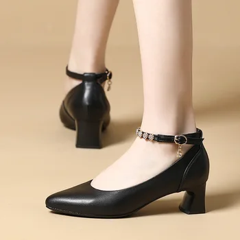 Размер 34-41 Женская обувь из спилока Красная 4,5 см Средний каблук Блок Каблук Точка Носок Черный Каблуки